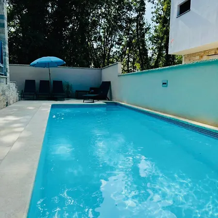 Kuca Za Odmor Romina Apartman *