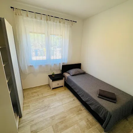 Kuca Za Odmor Romina Умаг